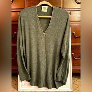 Maplesage forest green long sleeved cozy shirt M